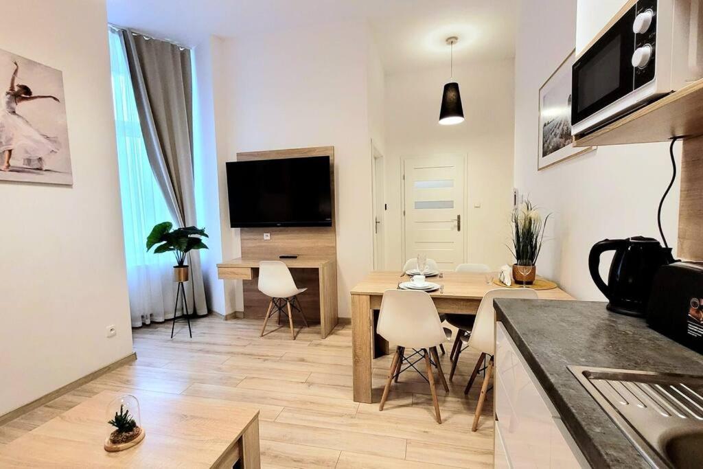 Golden Apartment Bosacka Krakow Old Town 2 Rooms Extérieur photo
