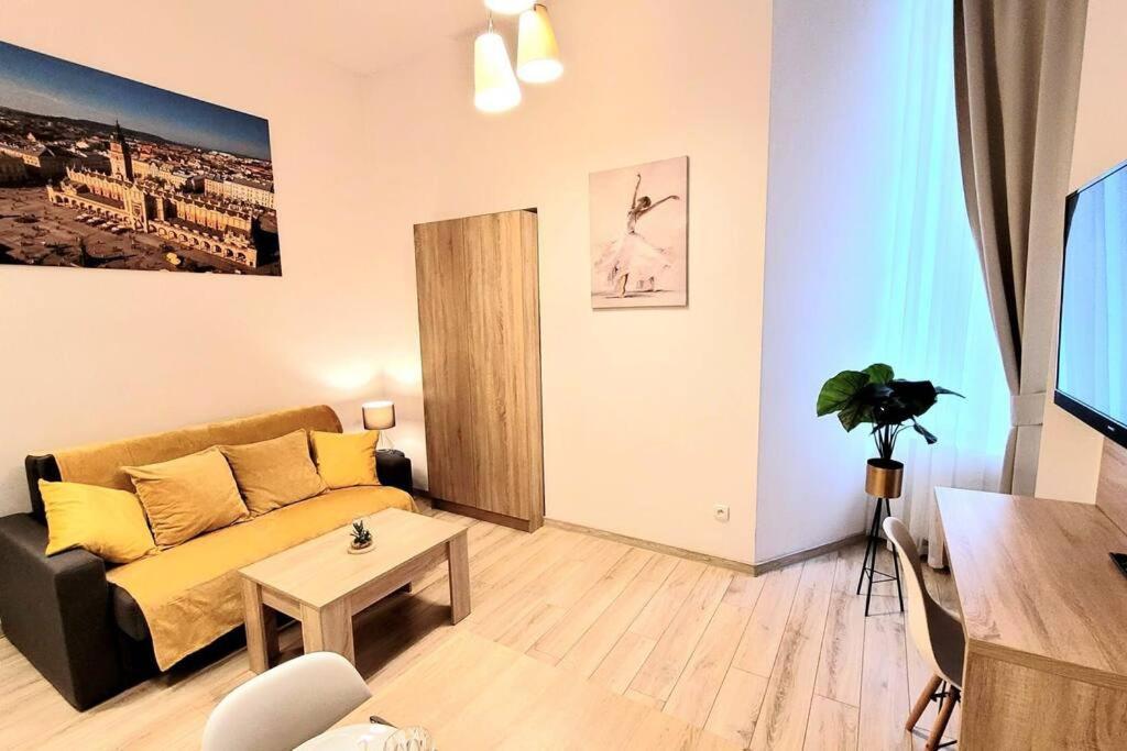 Golden Apartment Bosacka Krakow Old Town 2 Rooms Extérieur photo